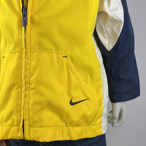 Nike Colourblock Lightweight Jacket size 3T - Picture 7 of 10